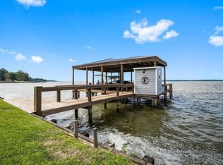 154 Penguin Point, Point Blank, TX 77364