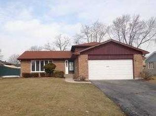 8900 W 84th St, Justice, IL 60458