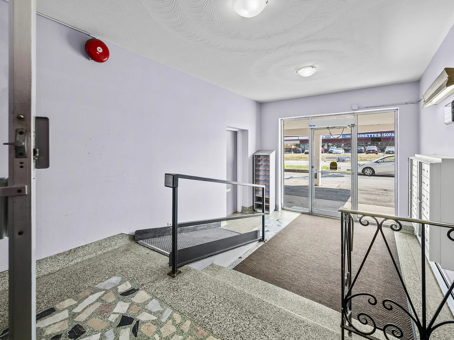 Queenston Apartments — Photo 4
