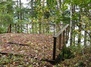 88997 Rustic Ln, Florence, OR 97439