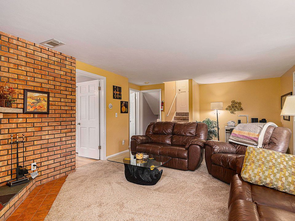 16680 Quincy St, Holland, MI 49424 Zillow
