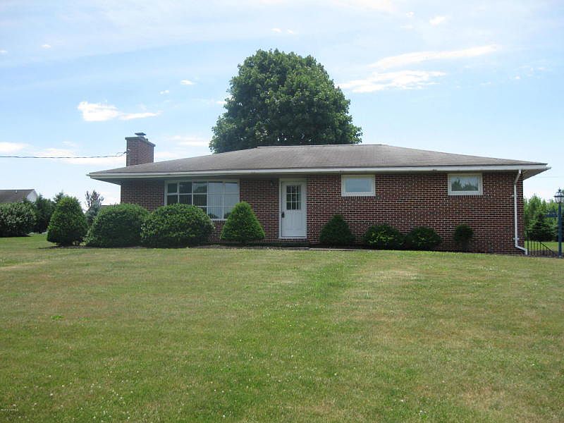 2nd image of 734 Fisher Dr
