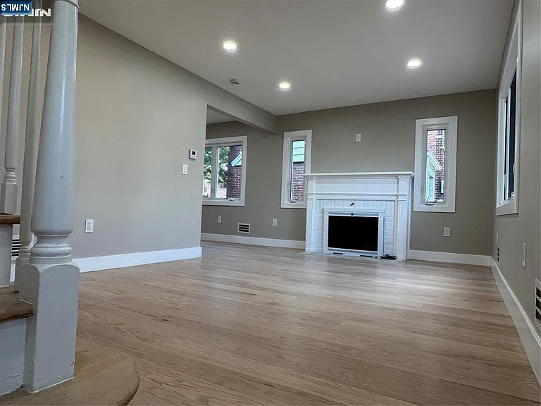 8 Dohrman Ave — Photo 5