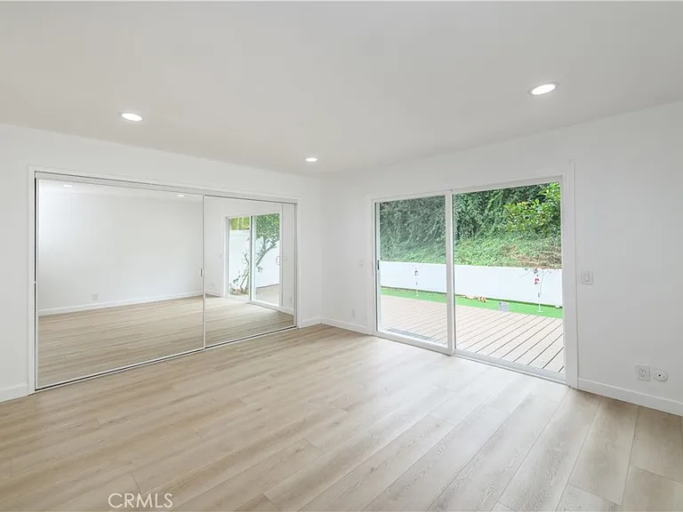 5016 Paseo De Vega — Photo 16