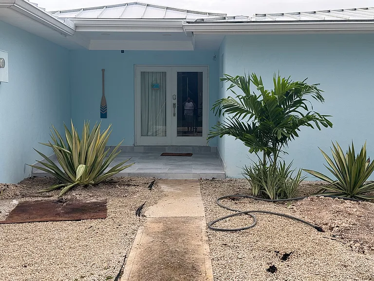 3663 Tropic St — Photo 10