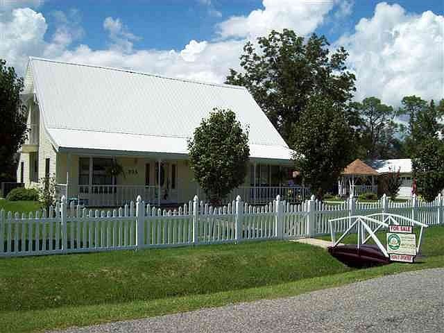 1st image of 205 Gage Ave