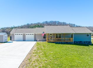 1155 Camellia Rd, Newport, TN 37821