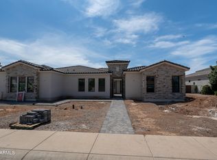 5620 S Gemstone Dr, Chandler, AZ 85249