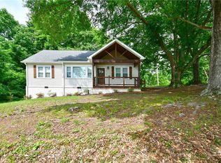 316 Blacksnake Rd, Pickens, SC 29671