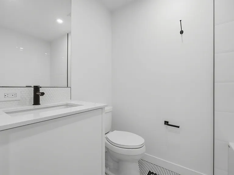 8445 Broadcast Ave SW #404 — Photo 12