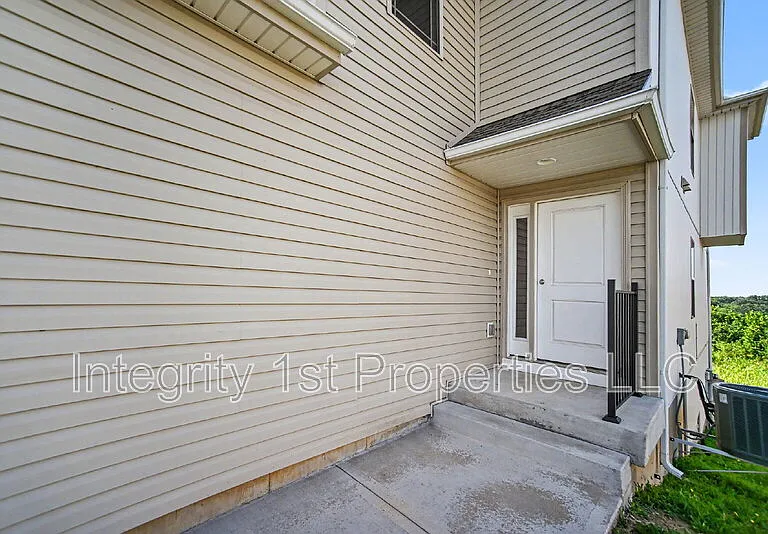 10510 Clubhouse Dr — Photo 5