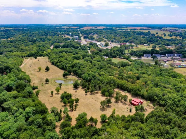 105 E McFarland St, Bells, TX 75414