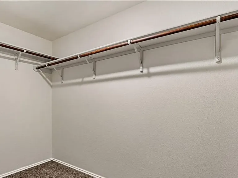 2405 Elba Dr — Photo 20