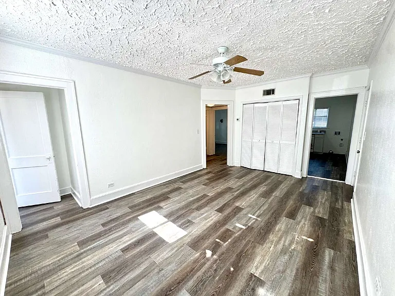 422 Magnolia Ave #1 — Photo 11