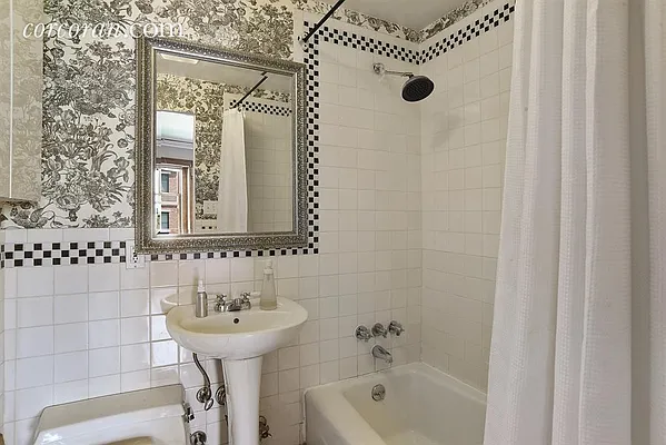 Sold by Corcoran | media 14