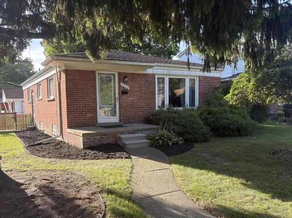 4020 Gertrude St, Dearborn Heights, MI 48125