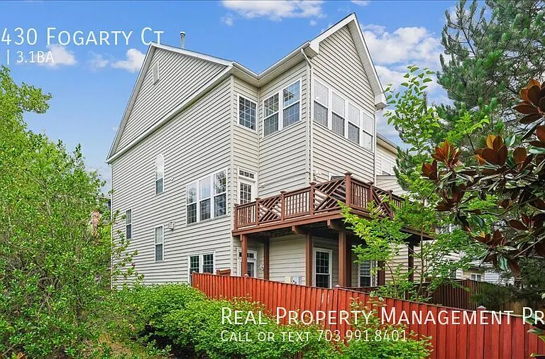 11430 Fogarty Ct — Photo 2