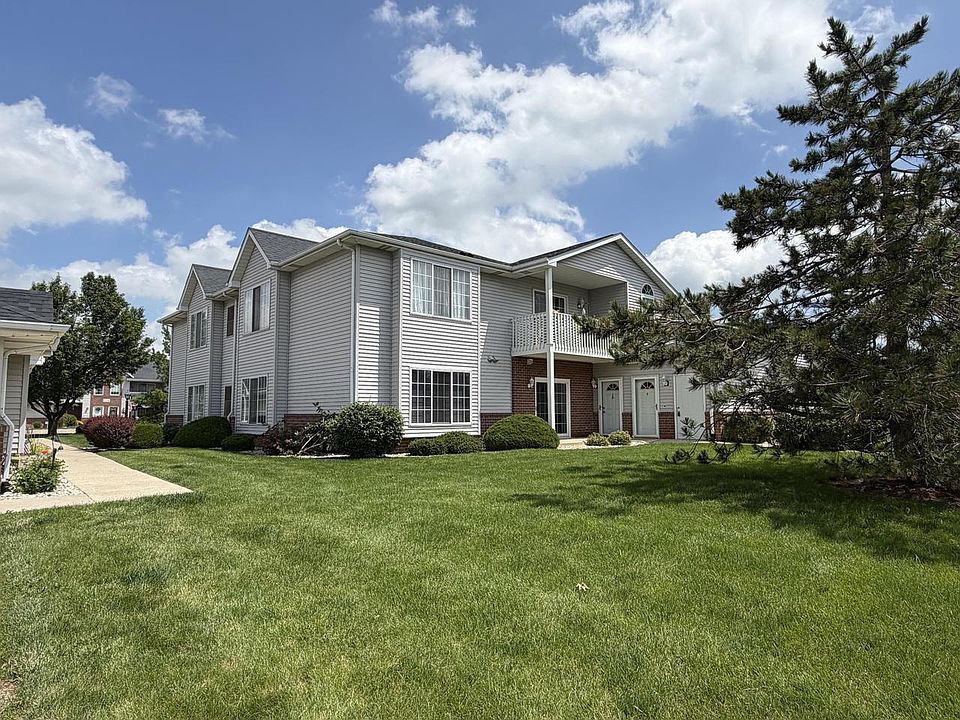 1st image of 1250 Village Centre DRIVE #2
