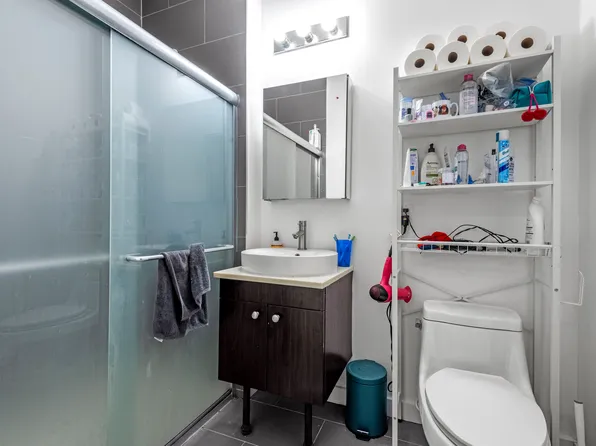 186 Noll Street image 6 of 10