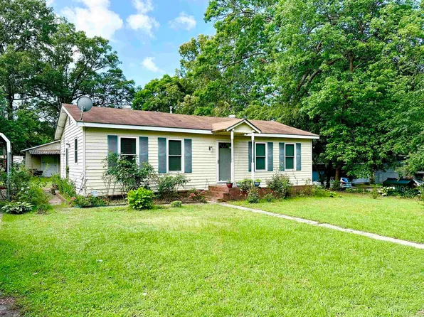 300 Michelle Ave, White Hall, AR 71602