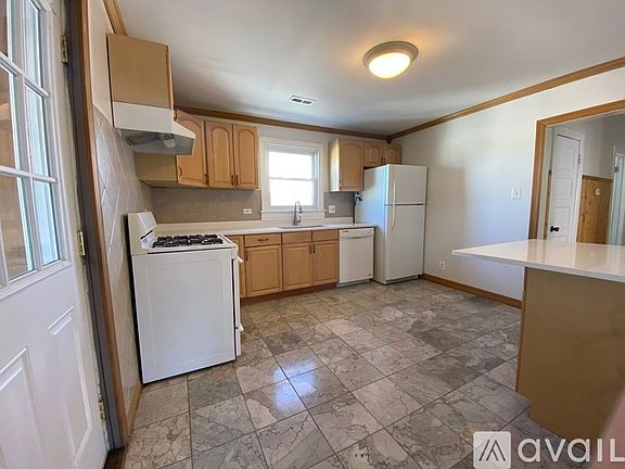 2nd image of 5954 W Leland Ave Floor 2