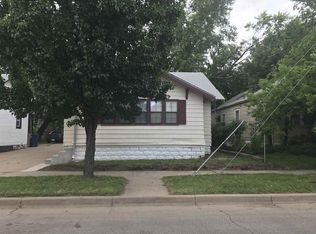 1918 E English St, Wichita, KS 67211