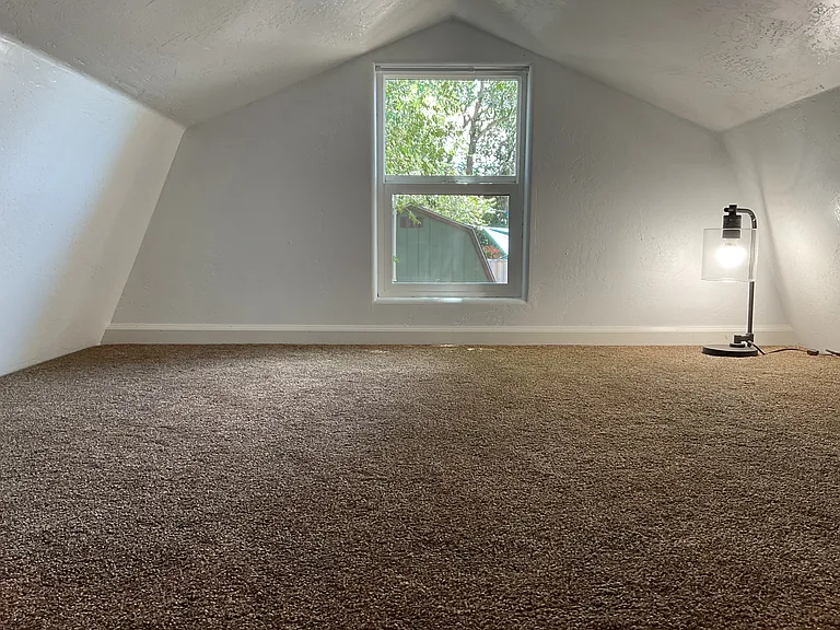 Primary loft
