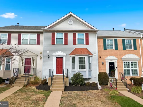 43484 Blacksmith Sq, Ashburn, VA 20147