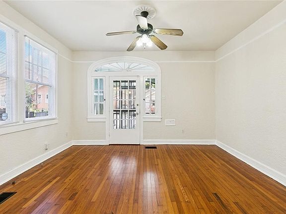 4th image of 1420 Hillary St