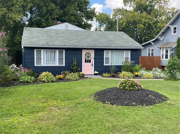 155 Lyle Dr, Hermitage, PA 16148
