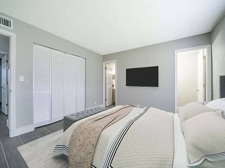 Piper Village West — Photo 10