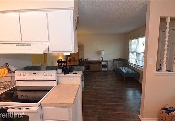 3321A KitchenLiving