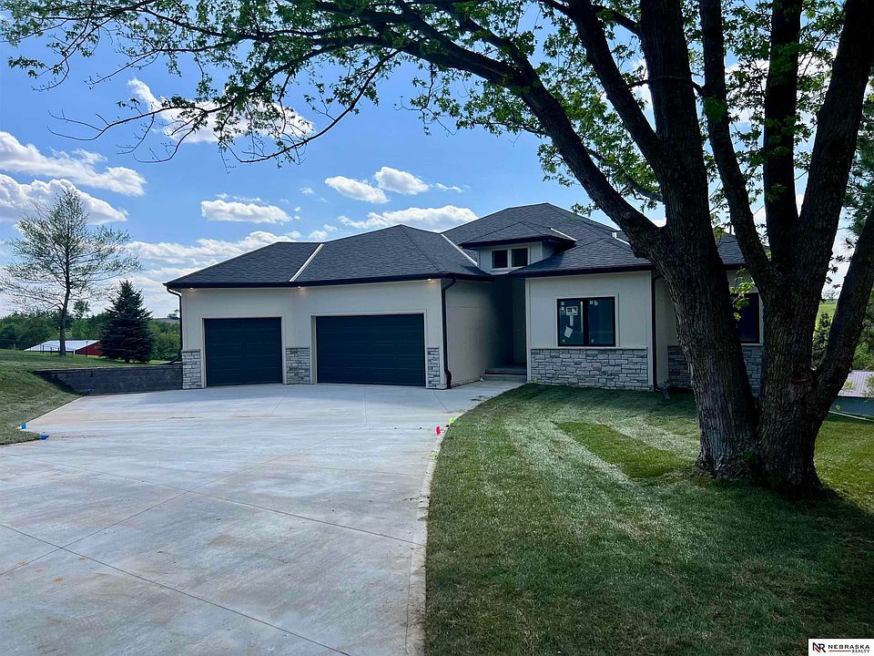 1st image of 18400 Nicholas Rd