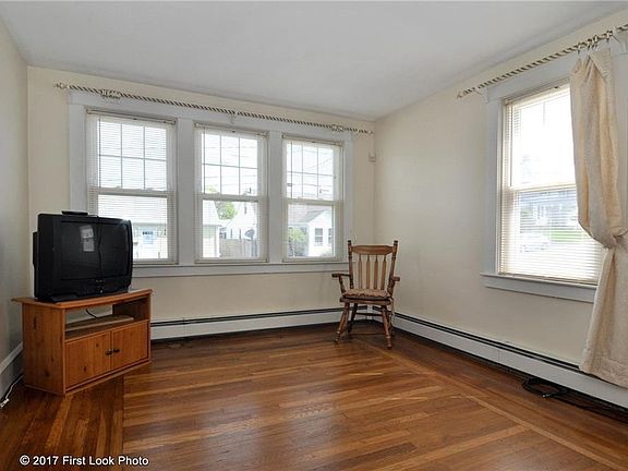 5th image of 73 Hazelwood Ave
