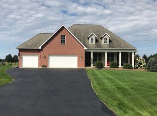 11392 Woodside Dr, Demotte, IN 46310