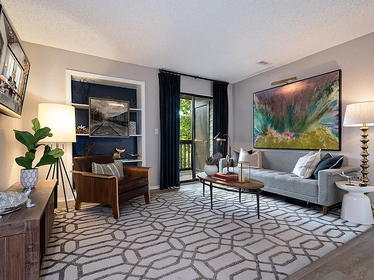 The Lakes Bellevue — Photo 1