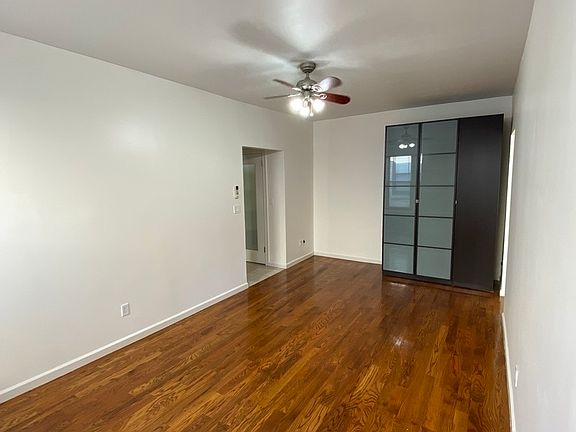 4th image of 4828 41st St APT 3R