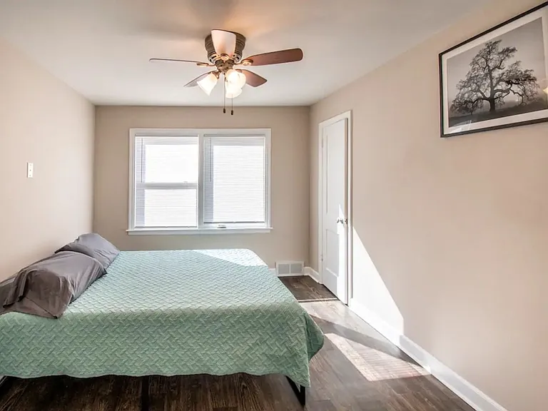 820 N 46th St #4 — Photo 7