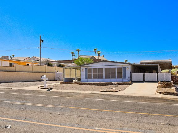 4th image of 3133 Lake Dr