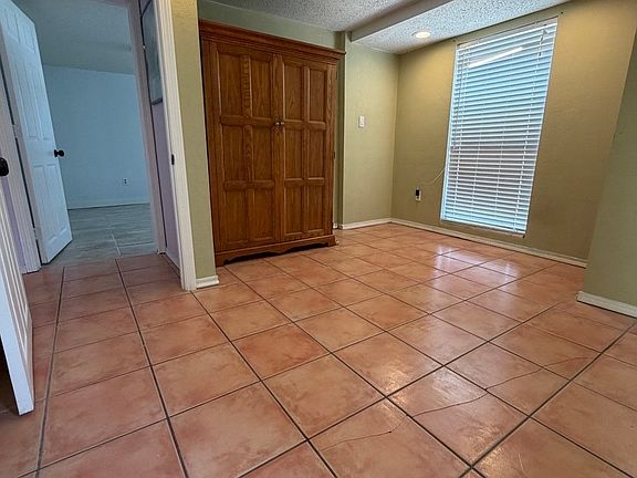 2nd image of 1300 Elmhurst Dr