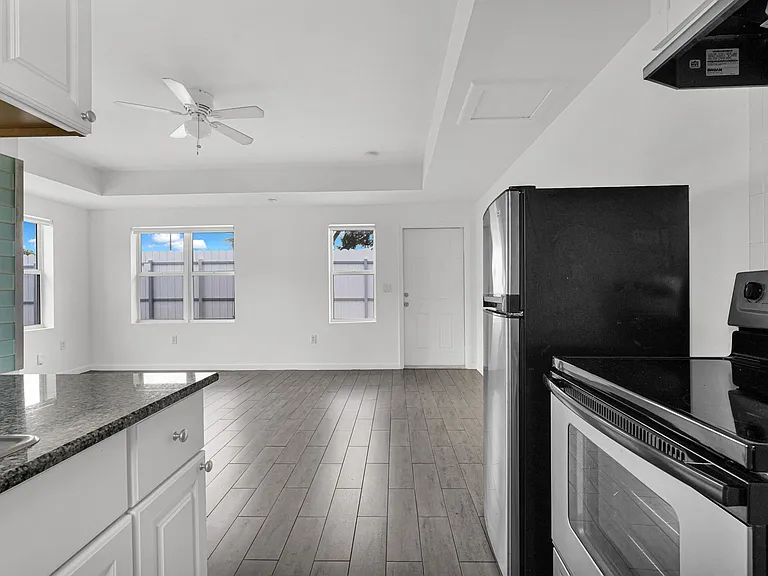 529 NW 88th St #3 — Photo 15