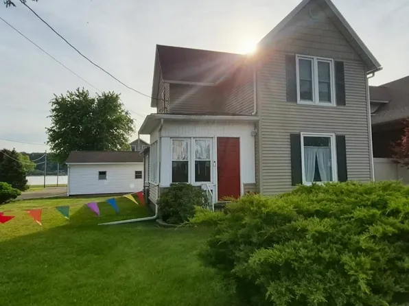 616 Elk St, Sabula, IA 52070