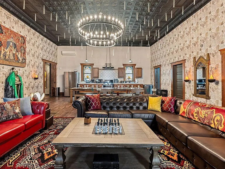 Building's Lounge