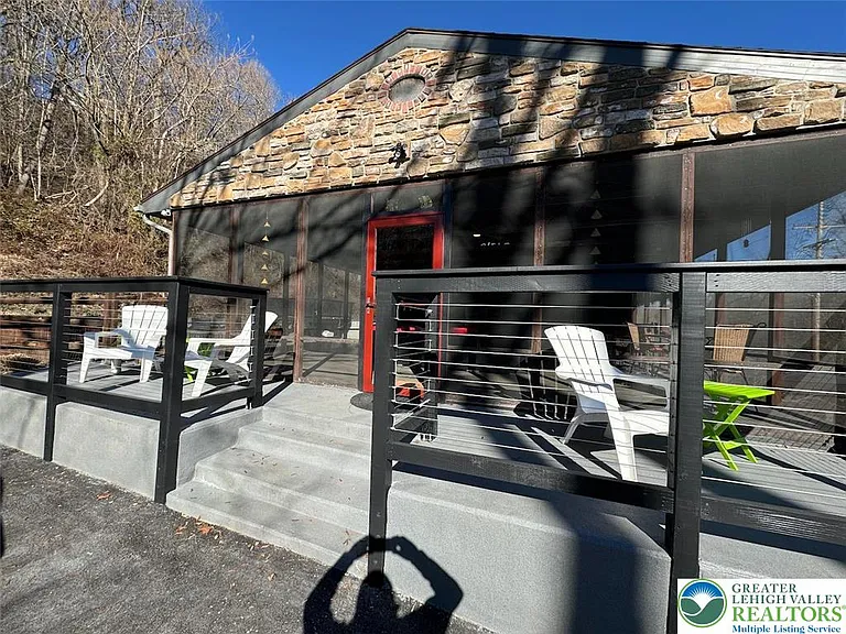 312 Lehigh Dr — Photo 48