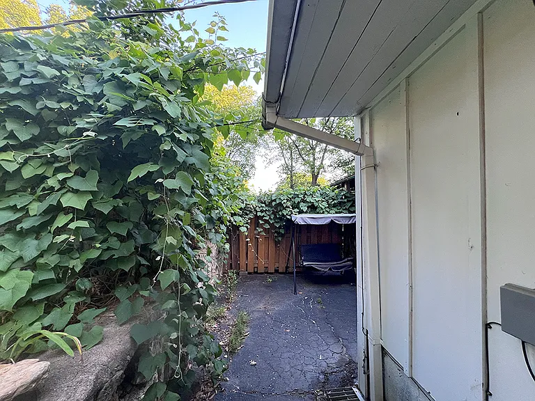 9239 McGee St — Photo 30