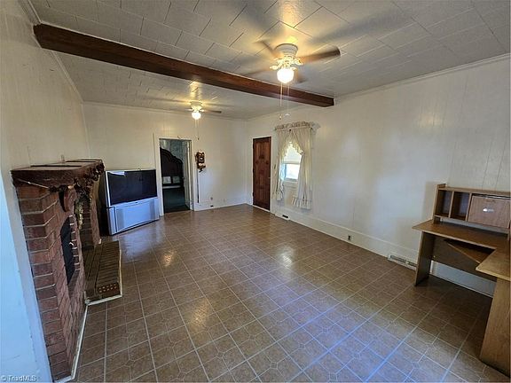 4th image of 502 Cascade Ave