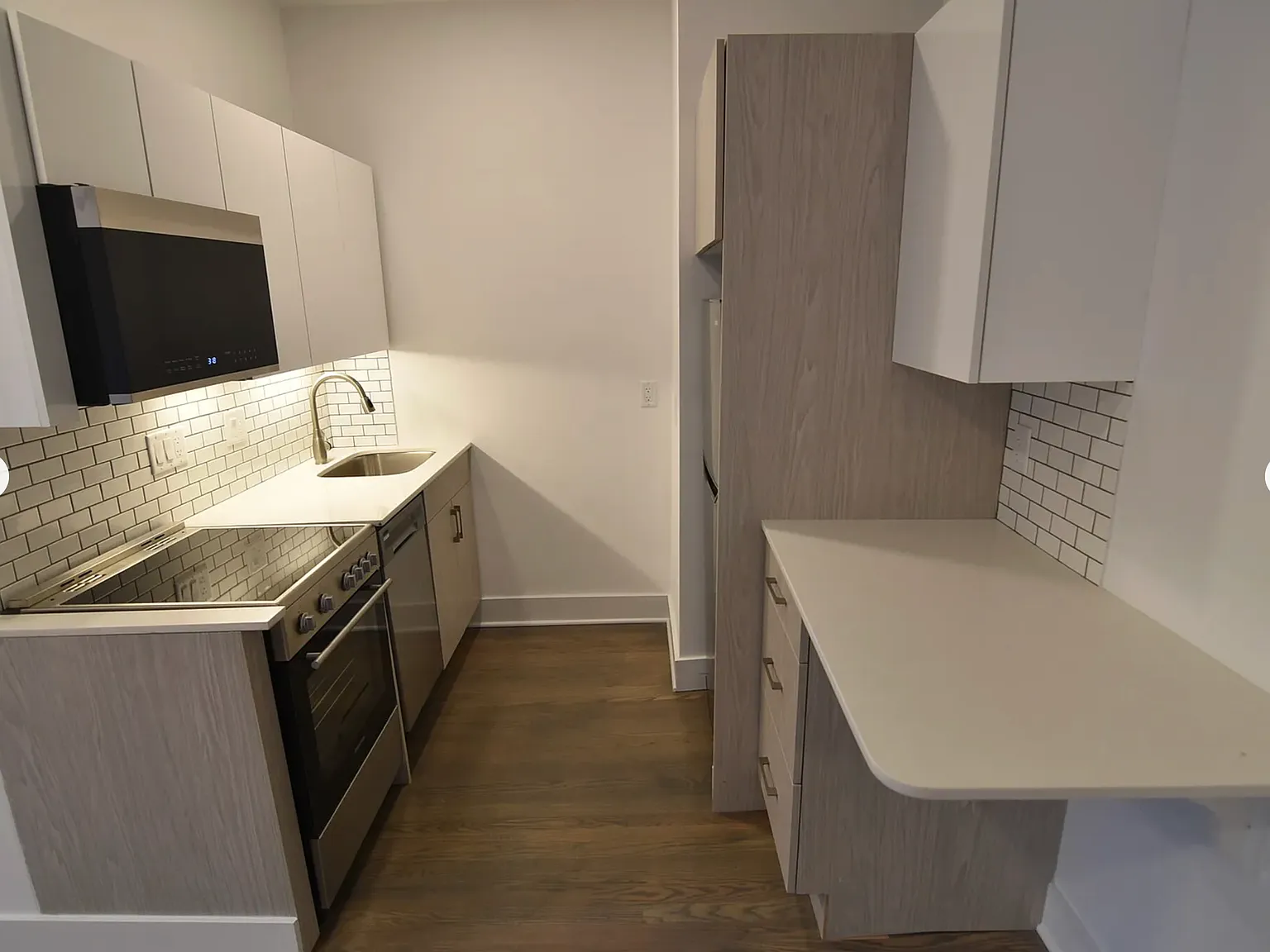 1 bed, 550 sqft, $2,750 — Photo 3