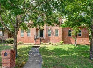 2 Bernay Dr, Little Rock, AR 72211