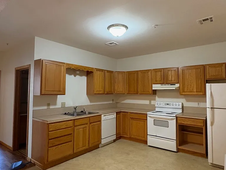 218 W Central Ave #3BAPT-3B — Photo 2