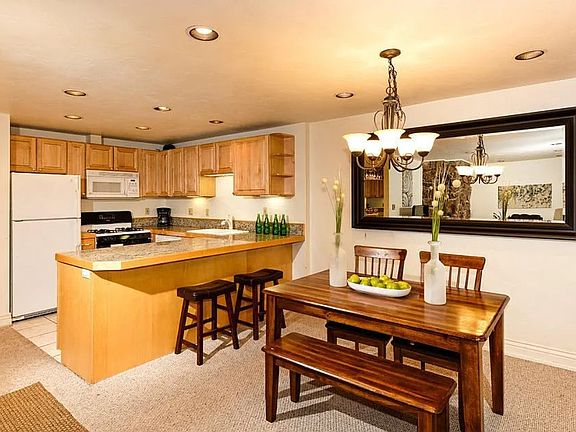 2nd image of 731 S Mill St #1B